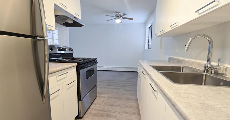 Premium-16304 100 Street NW, Edmonton, AB, T5X 5J6 - 3