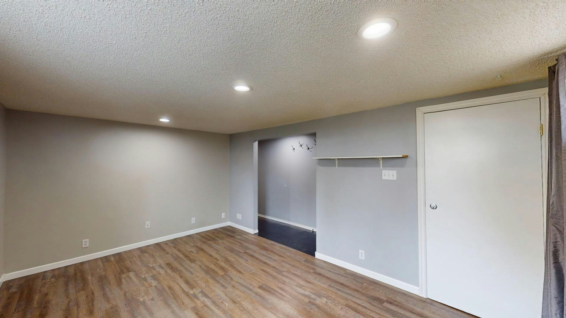 1516 46 Street SE, Calgary, AB, T2A 1N8 - 3
