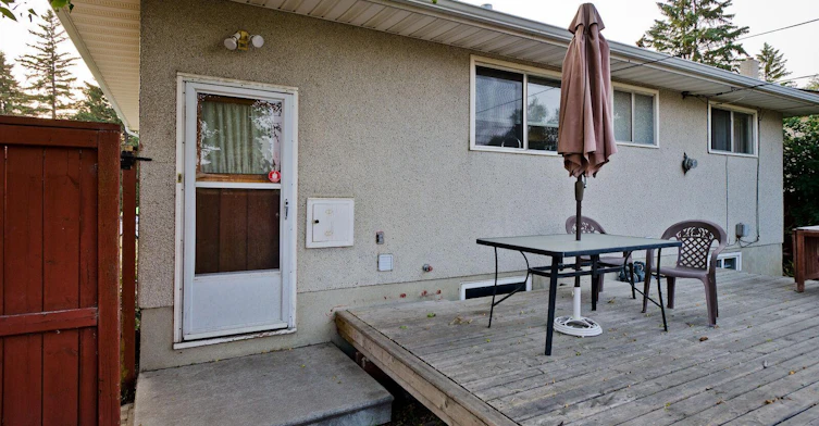 1516 46 Street SE, Calgary, AB, T2A 1N8 - 15