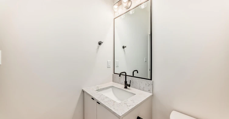 15720 103 Avenue, Edmonton, AB, T5P 0P5 - 18