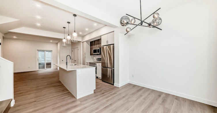 15720 103 Avenue, Edmonton, AB, T5P 0P5 - 13