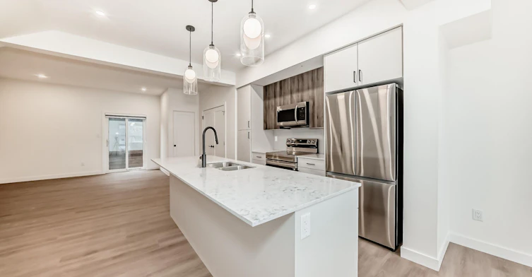 15720 103 Avenue, Edmonton, AB, T5P 0P5 - 5