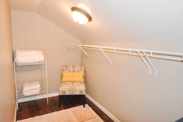 4631 49 Street, Sylvan Lake, AB, T4S 1P2 - 5