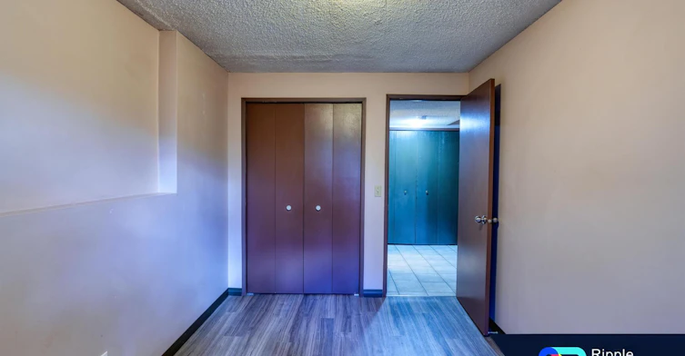 E-7712 Bowness Road Northwest, Calgary, AB, T3B 0H1 - 9