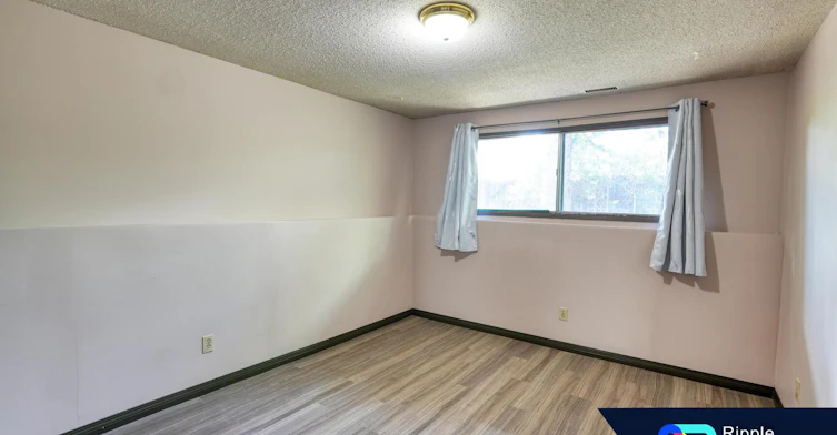 E-7712 Bowness Road Northwest, Calgary, AB, T3B 0H1 - 10