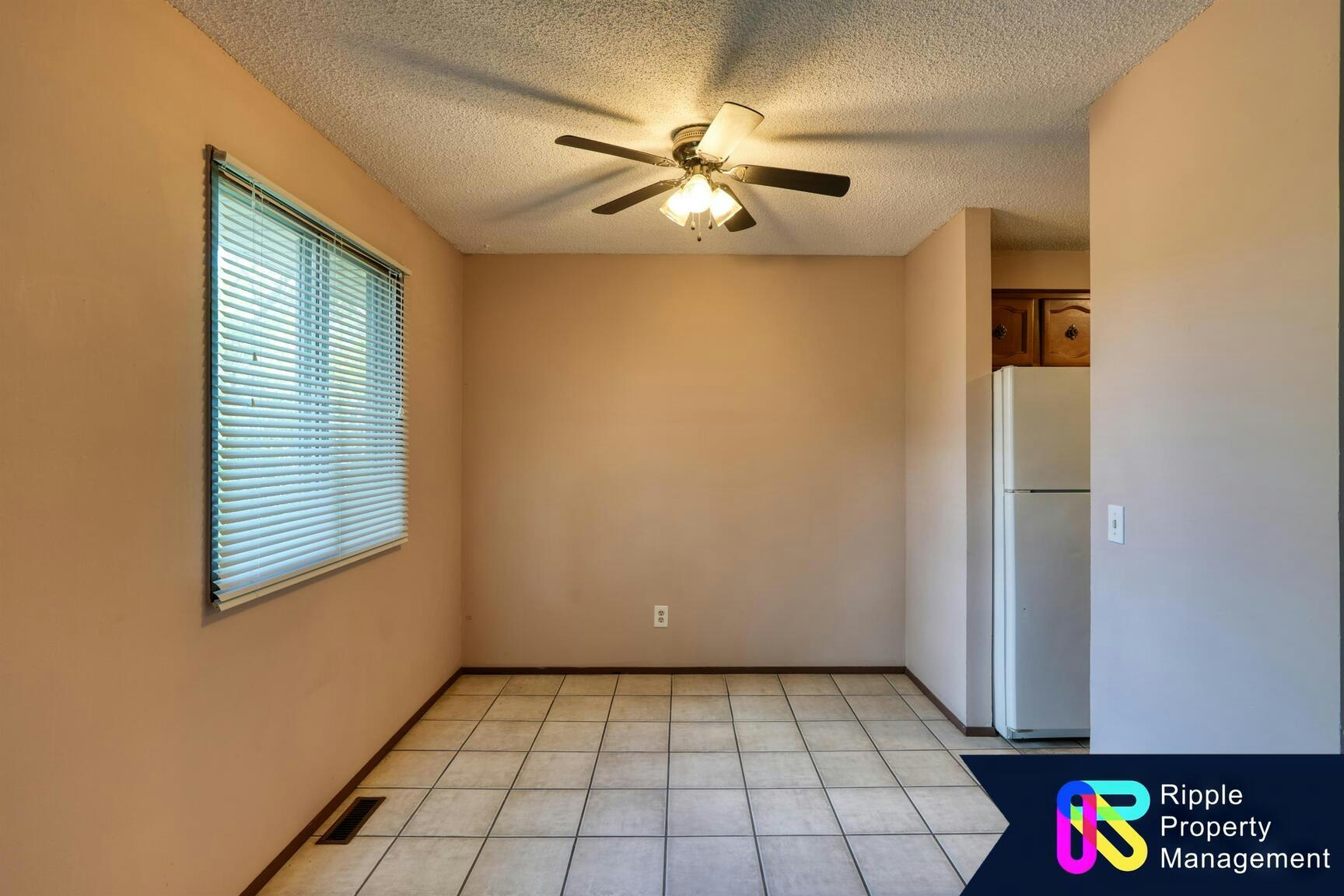 E-7712 Bowness Road Northwest, Calgary, AB, T3B 0H1 - 7