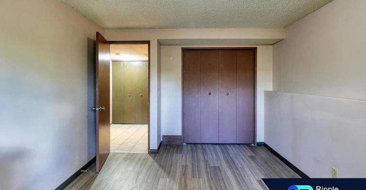 E-7712 Bowness Road Northwest, Calgary, AB, T3B 0H1 - 11