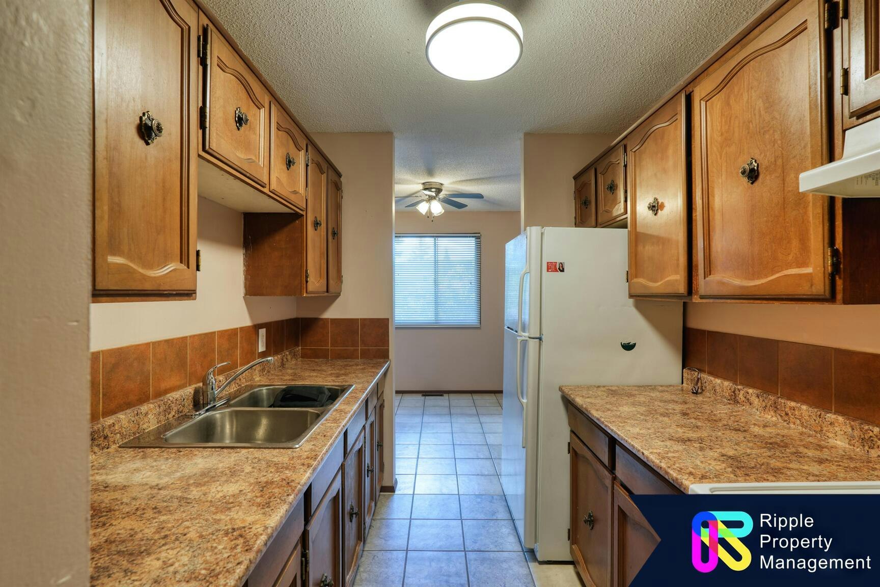 E-7712 Bowness Road Northwest, Calgary, AB, T3B 0H1 - 3