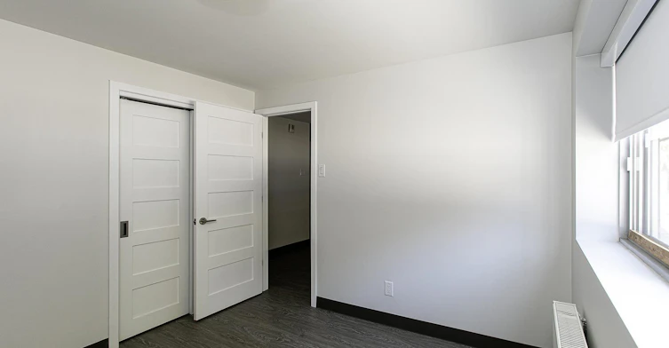 3605 Saint Urbain Rue, Montréal, QC, H2X 2P1 - 5