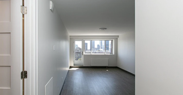 3605 Saint Urbain Rue, Montréal, QC, H2X 2P1 - 11