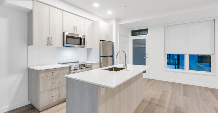 127 East 12th Street, North Vancouver, BC, V7L 0H3 - 5