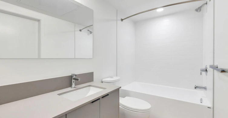 208-1490 West 32nd Avenue, Vancouver, BC, V6H 0C8 - 9