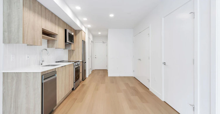 208-1490 West 32nd Avenue, Vancouver, BC, V6H 0C8 - 5