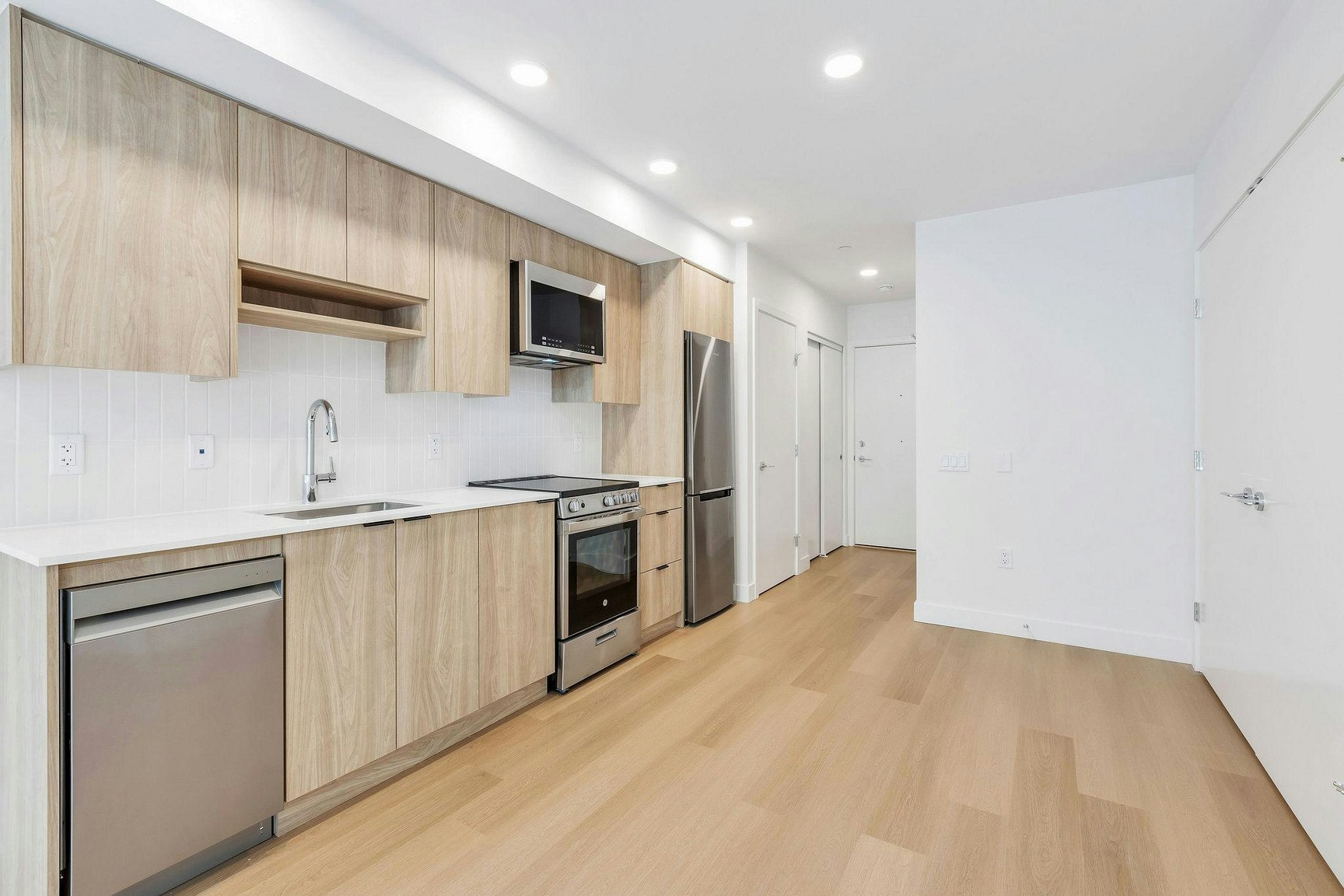 208-1490 West 32nd Avenue, Vancouver, BC, V6H 0C8 - 6