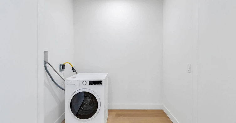 208-1490 West 32nd Avenue, Vancouver, BC, V6H 0C8 - 10