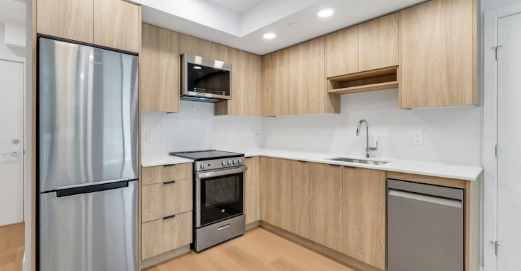 110-1490 West 32nd Avenue, Vancouver, BC, V6H 0C8 - 5