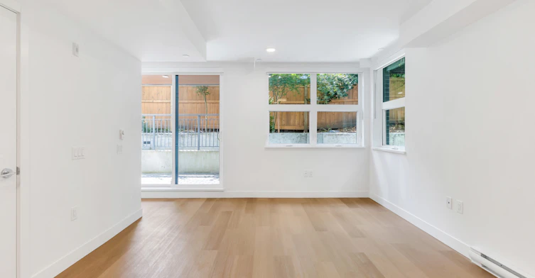 110-1490 West 32nd Avenue, Vancouver, BC, V6H 0C8 - 3