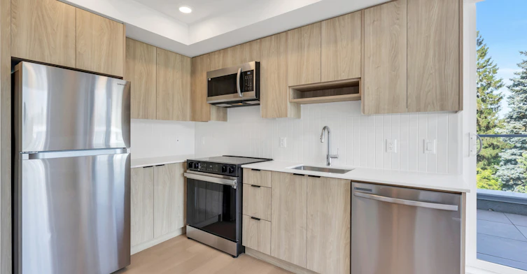 1490 West 32nd Avenue, Vancouver, BC, V6H 0C8 - 5