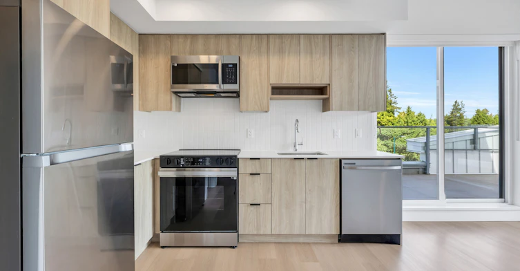1490 West 32nd Avenue, Vancouver, BC, V6H 0C8 - 4