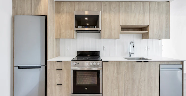 409-1490 West 32nd Avenue, Vancouver, BC, V6H 0C8 - 5