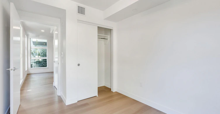 311-1490 West 32nd Avenue, Vancouver, BC, V6H 0C8 - 3