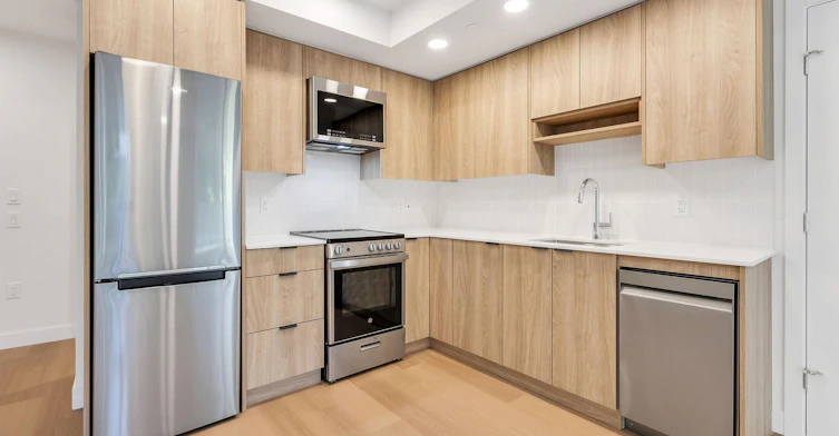 411-1490 West 32nd Avenue, Vancouver, BC, V6H 0C8 - 8