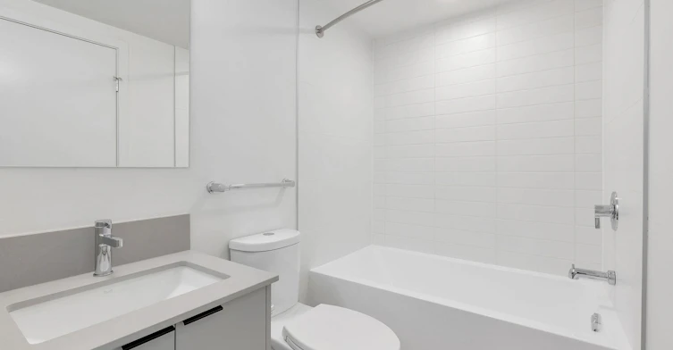 311-1490 West 32nd Avenue, Vancouver, BC, V6H 0C8 - 4