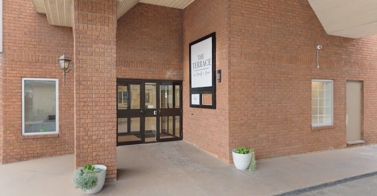 7737 Lundy's Lane, Niagara Falls, ON, L2H 1H3 - 2