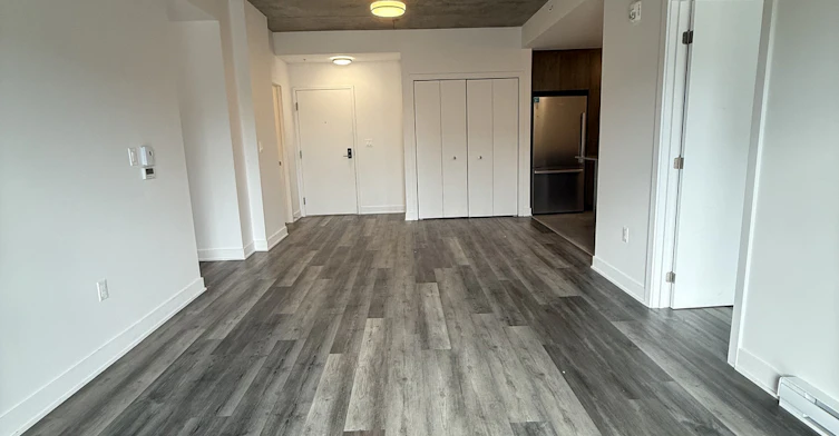 250 Hymus Boulevard, Pointe-Claire, QC, H9R 0G6 - 4