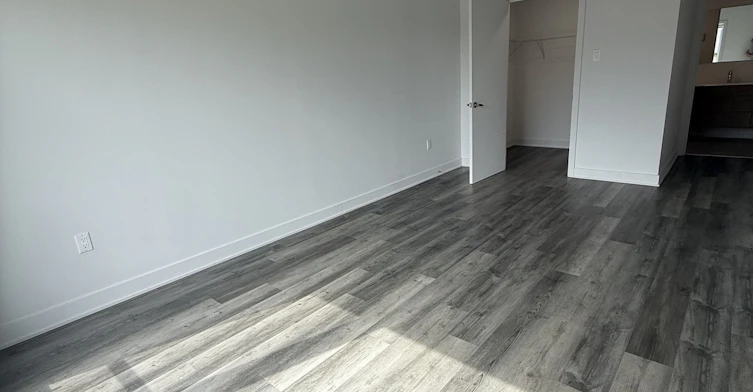 250 Hymus Boulevard, Pointe-Claire, QC, H9R 0G6 - 14
