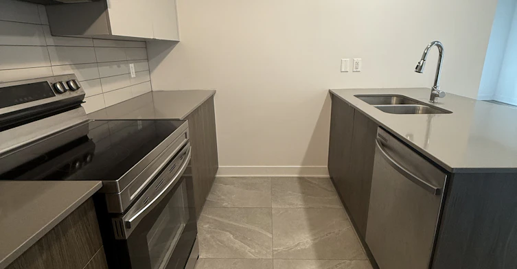 250 Hymus Boulevard, Pointe-Claire, QC, H9R 0G6 - 3
