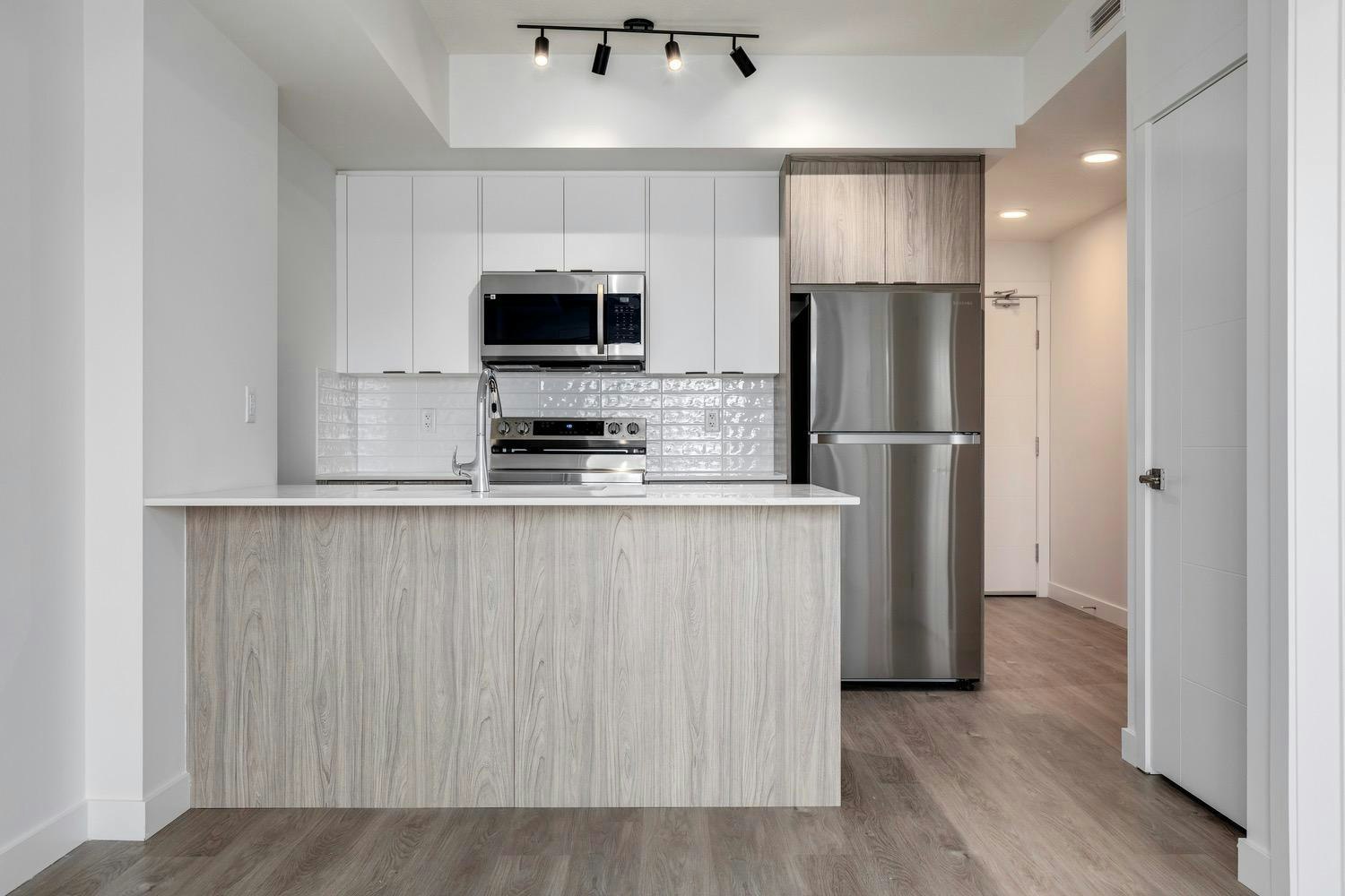 Floor plan B-3350 19 Street Southwest, Calgary, AB, T2T 6V7 - 3