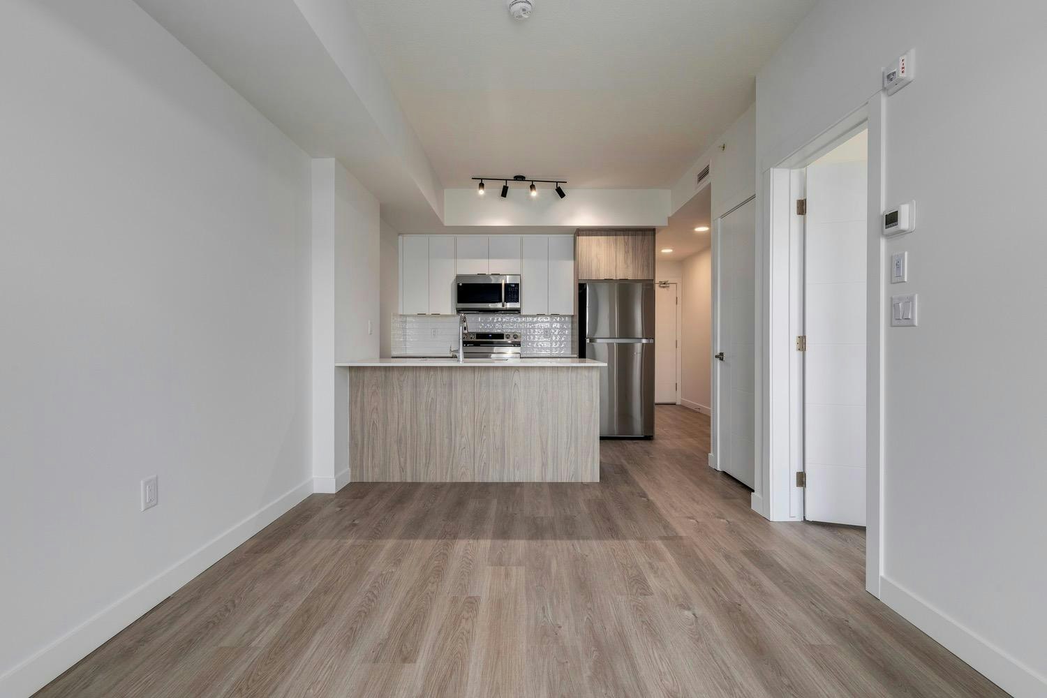 Floor plan B-3350 19 Street Southwest, Calgary, AB, T2T 6V7 - 8