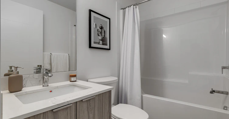 B-3350 19 Street Southwest, Calgary, AB, T2T 6V7 - 5