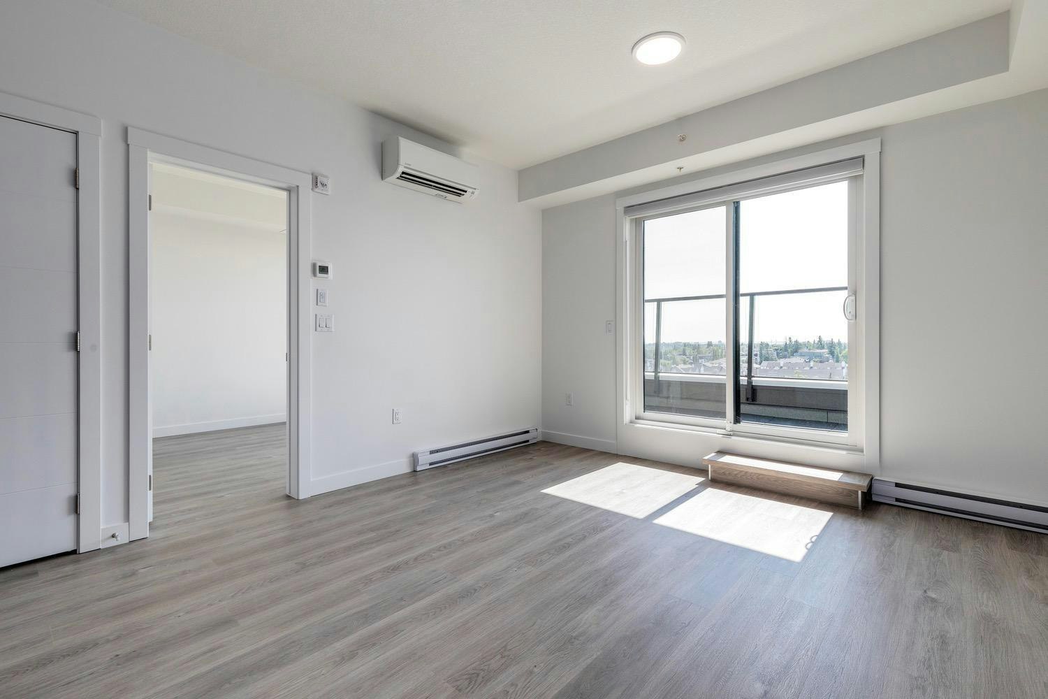 Floor plan T-3350 19 Street Southwest, Calgary, AB, T2T 6V7 - 4