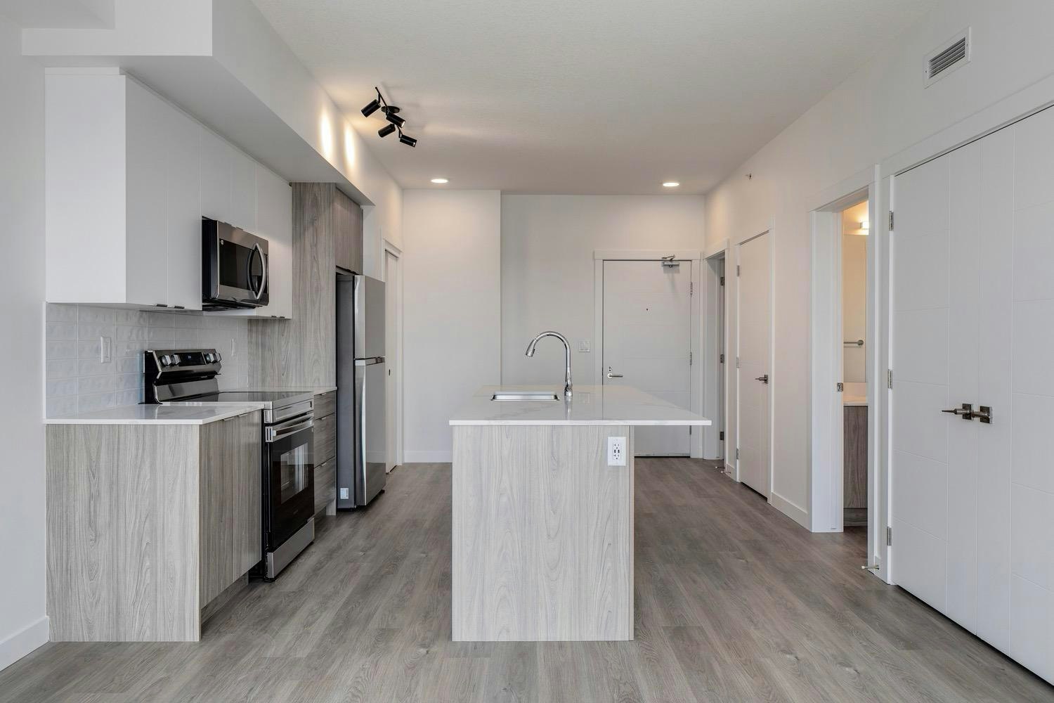 Floor plan T-3350 19 Street Southwest, Calgary, AB, T2T 6V7