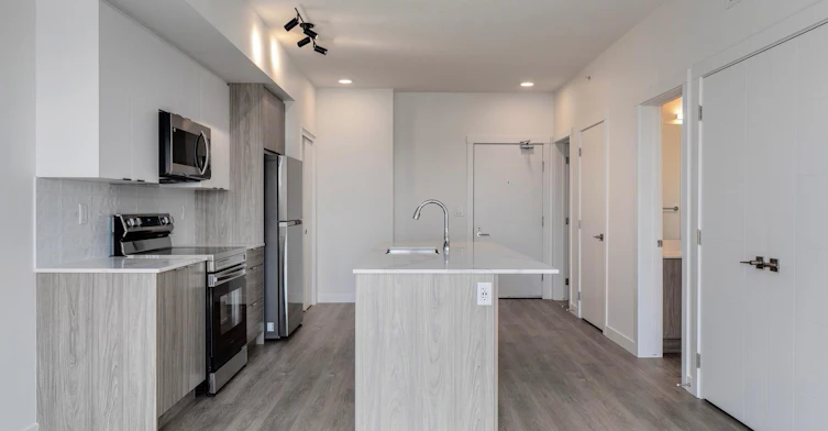 Floor plan T-3350 19 Street Southwest, Calgary, AB, T2T 6V7