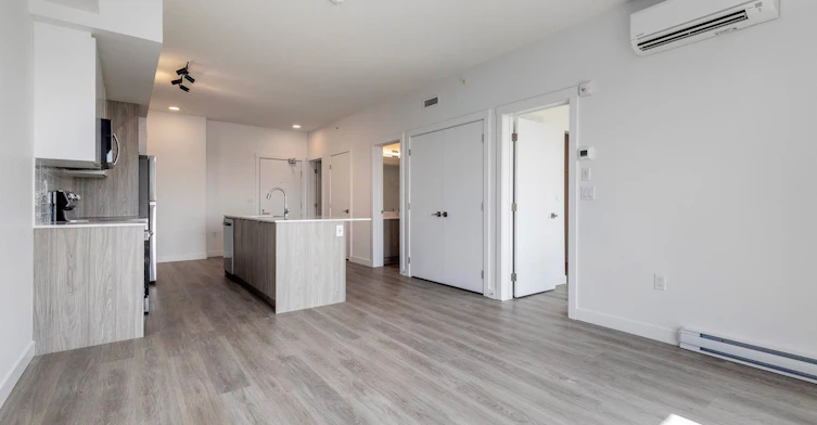 Floor plan T-3350 19 Street Southwest, Calgary, AB, T2T 6V7 - 5