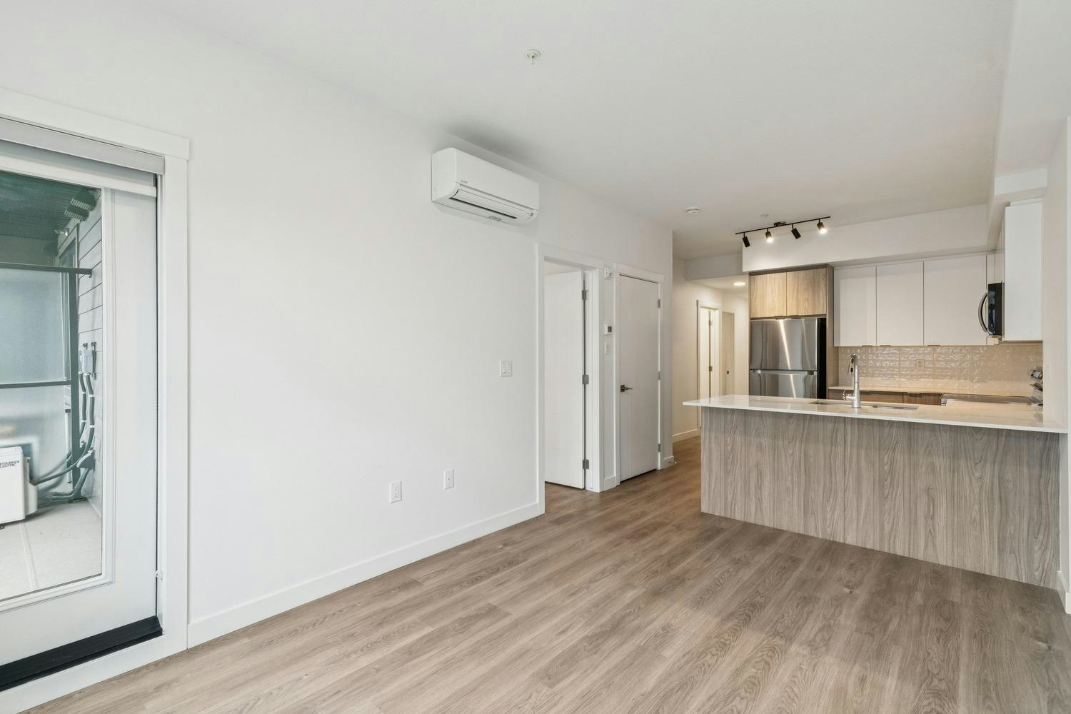 Floor plan C4-3350 19 Street Southwest, Calgary, AB, T2T 6V7 - 8