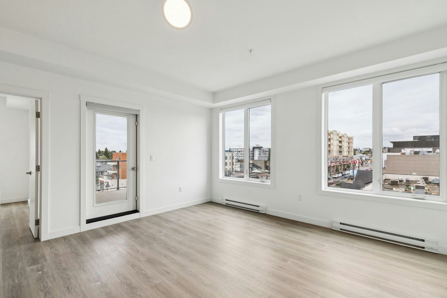 Floor plan E-3350 19 Street Southwest, Calgary, AB, T2T 6V7 - 12