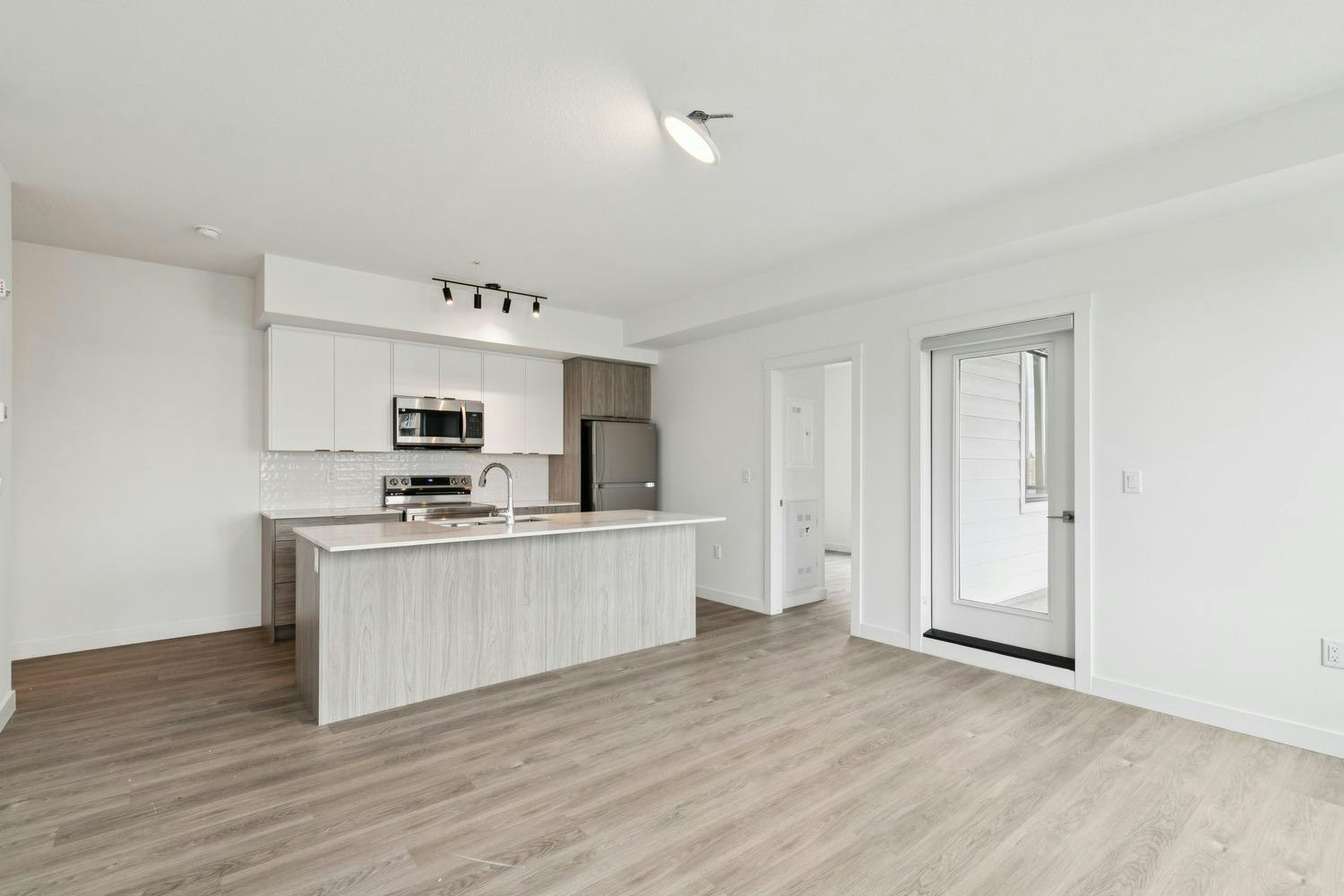 Floor plan E-3350 19 Street Southwest, Calgary, AB, T2T 6V7 - 13