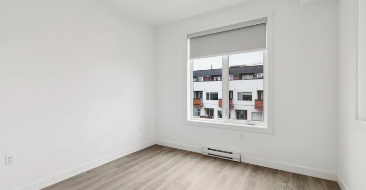 Floor plan E-3350 19 Street Southwest, Calgary, AB, T2T 6V7 - 16