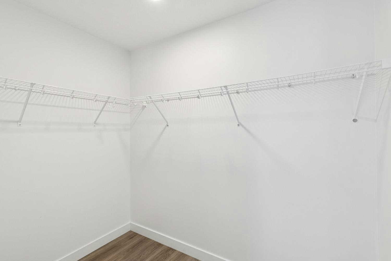 Floor plan E-3350 19 Street Southwest, Calgary, AB, T2T 6V7 - 6