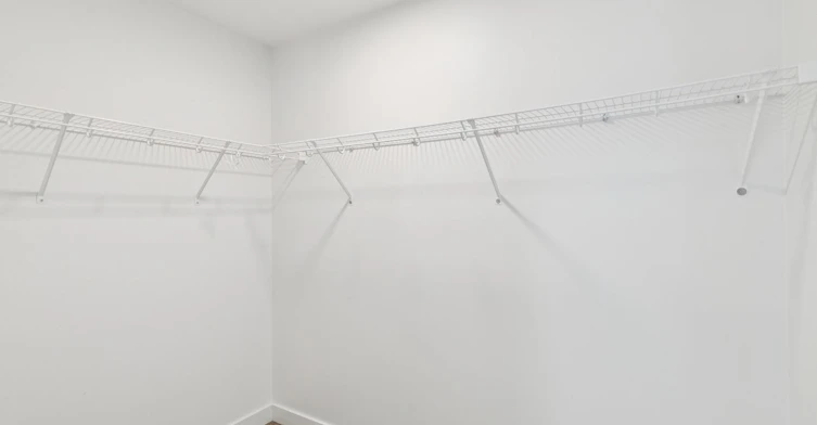 Floor plan E-3350 19 Street Southwest, Calgary, AB, T2T 6V7 - 6