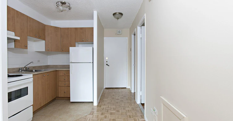 3488 De La Côte Des Neiges Chemin, Montréal, QC, H3H 2M6 - 5
