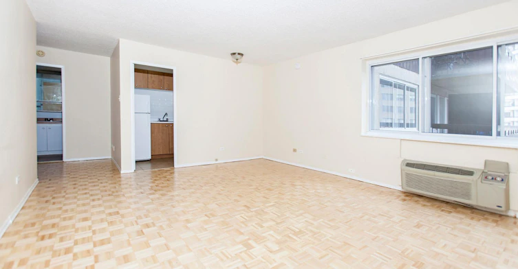 3488 De La Côte Des Neiges Chemin, Montréal, QC, H3H 2M6