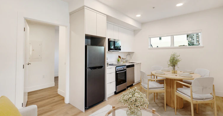 403-1124 Vancouver Street, Victoria, BC - 2
