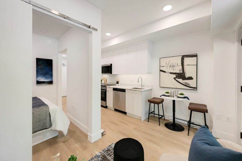 501-1124 Vancouver Street, Victoria, BC