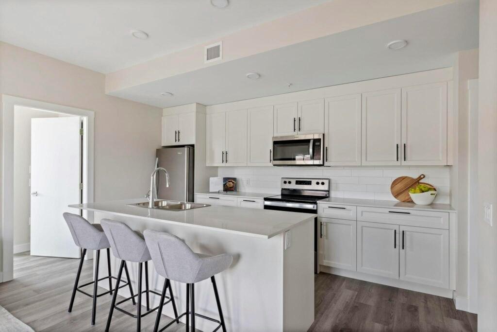 2 bedrooms for $2,250/month at 201-540 N Dougall Road, Kelowna, BC for ...
