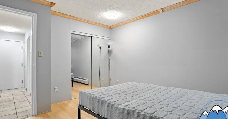 102-1945 Woodway Place, Burnaby, BC, V5B 4S4 - 16